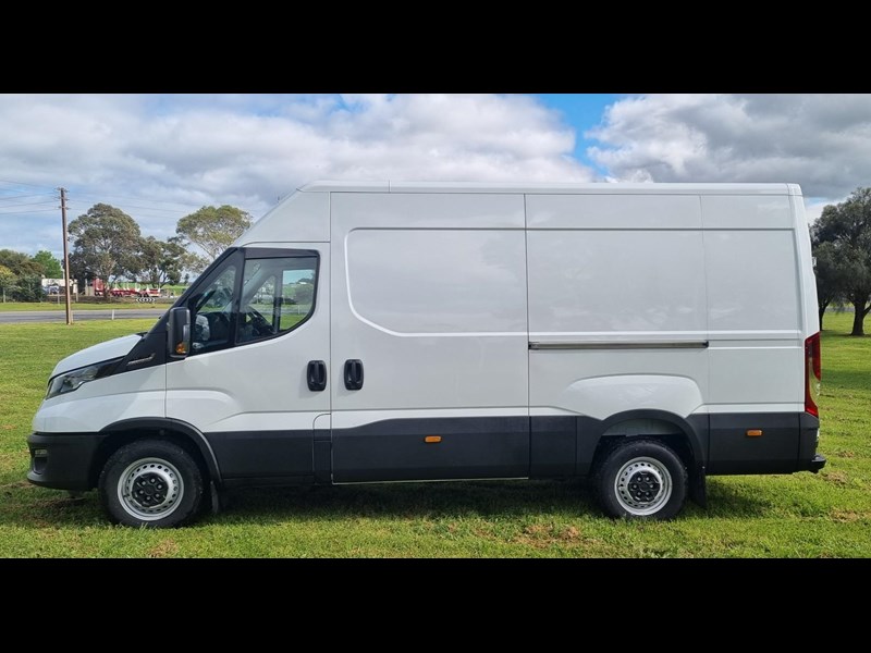 iveco daily 865011 023