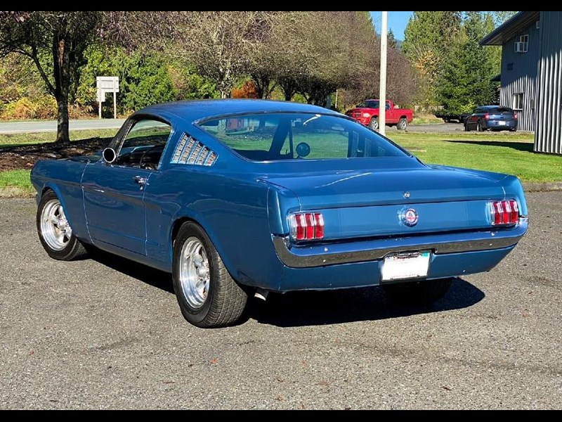 ford mustang 873579 011