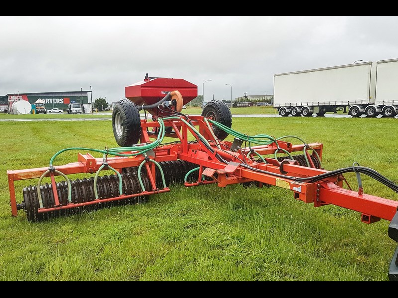 farm chief quivogne rollmot 530 roller airseeder hf wk 874121 005