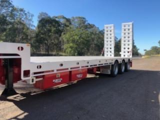 aaa 45' drop deck with ramps and airbag suspension 874788 003