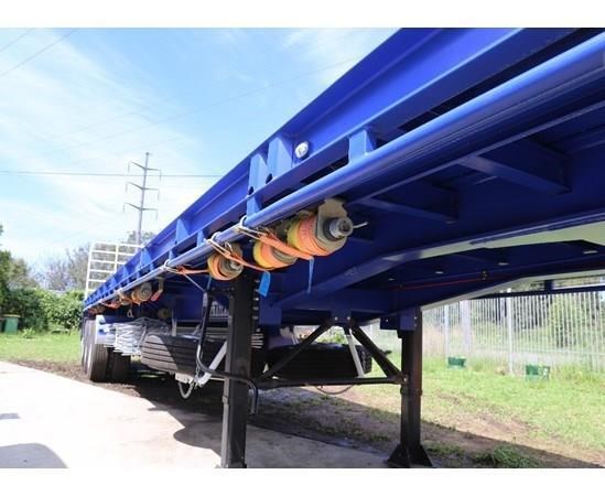 aaa 45' flat deck trailer with pins and airbag suspension 874804 005