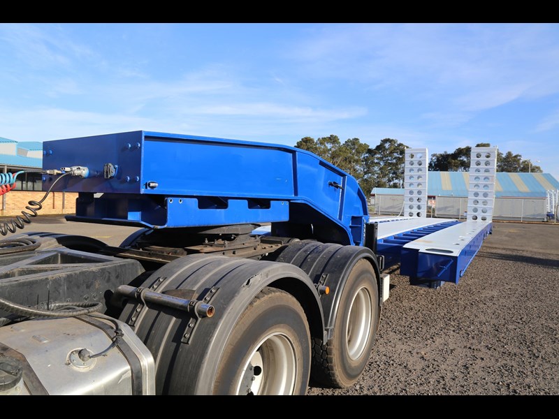 aaa quad axle low loader widener with bi-fold ramps 874812 007
