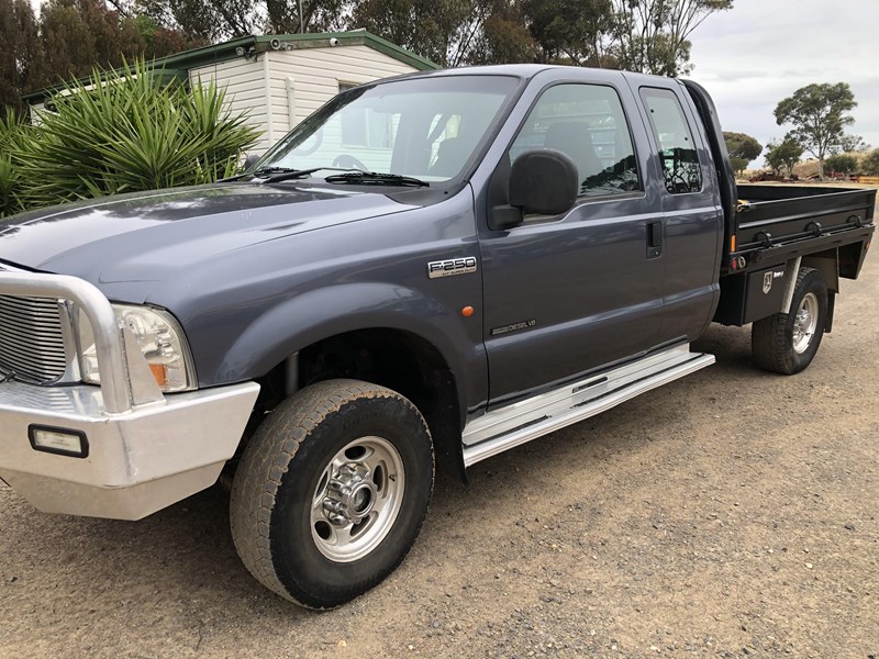 ford f250 877319 005