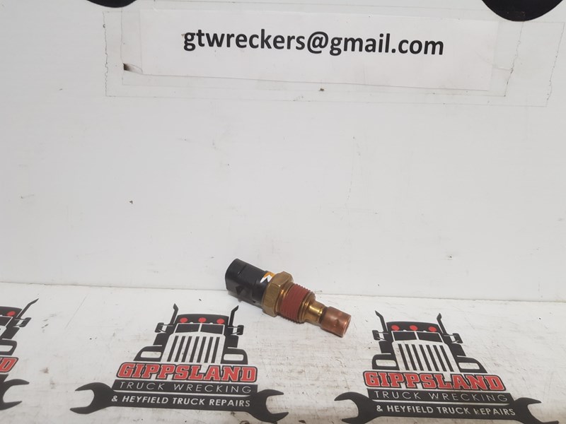 FREIGHTLINER KYSOR TEMPERATURE SENSOR 6815451824 FREIGHTLINER KYSOR