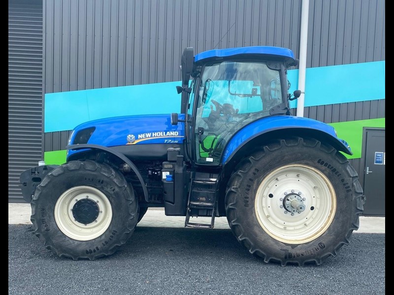 new holland t7.235 877445 001