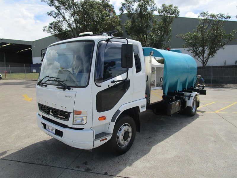 fuso fighter 868489 005