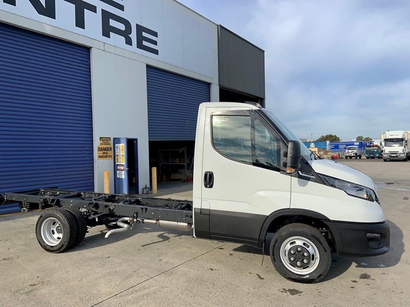 iveco daily 50c18a8 837386 009