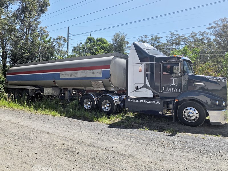 hockney tanker trailer 881053 001