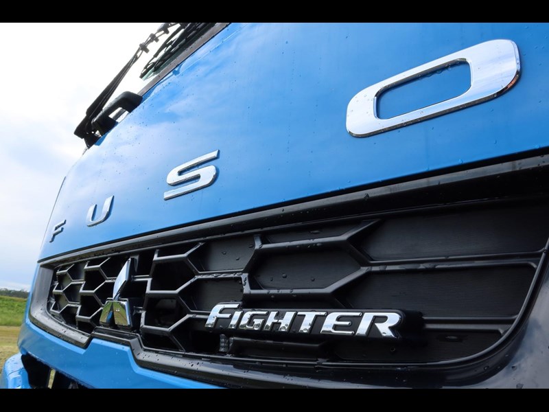 fuso fighter 1627 890238 055