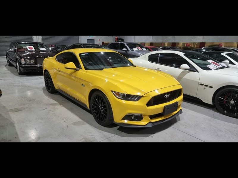 ford mustang 891328 003