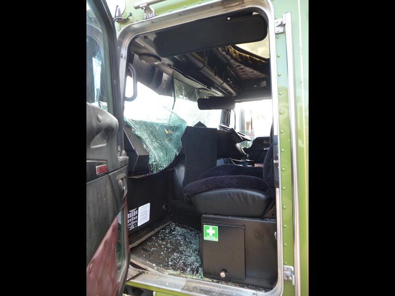 kenworth k200 891470 009
