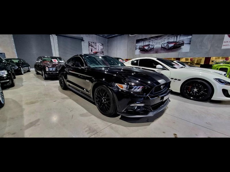 ford mustang 891859 005
