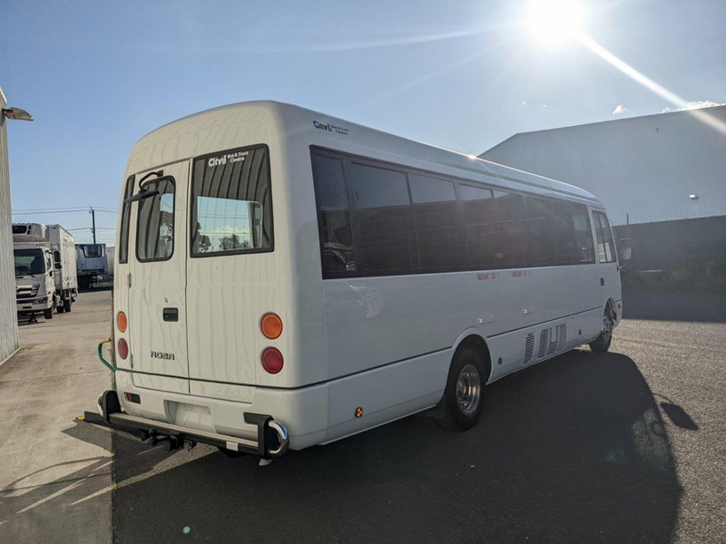 mitsubishi rosa 19 seater wheelchair bus 856858 013