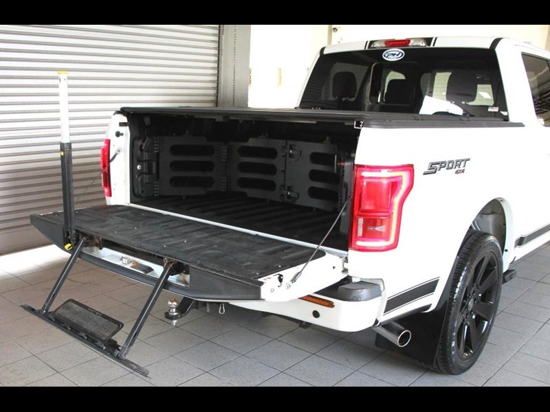 ford f150 893256 049