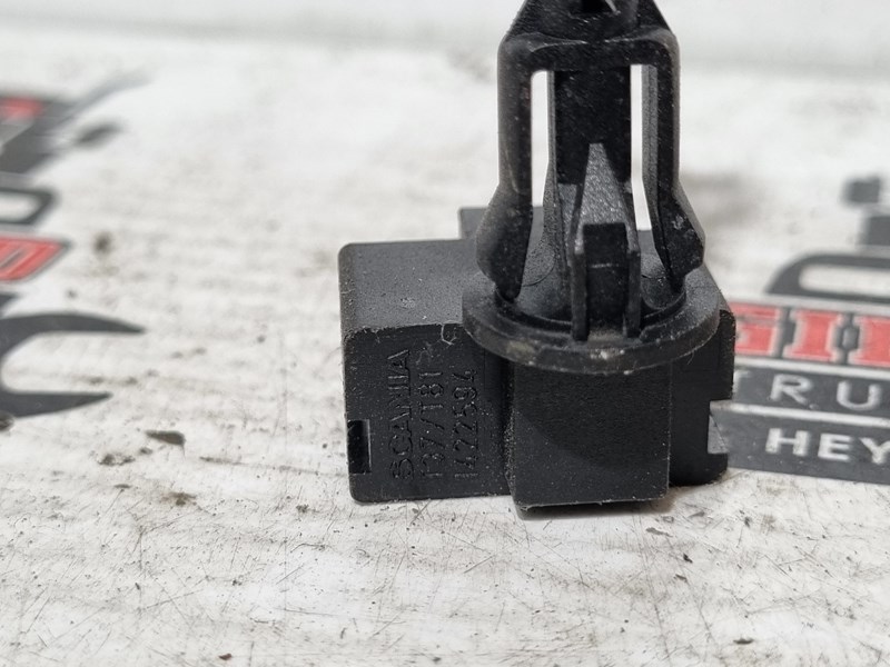 SCANIA TEMPERATURE SENSOR REPLACES SCANIA 1422594 for sale