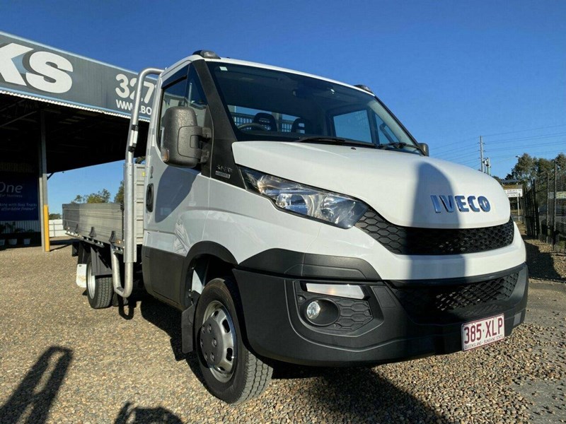 iveco daily 895468 001