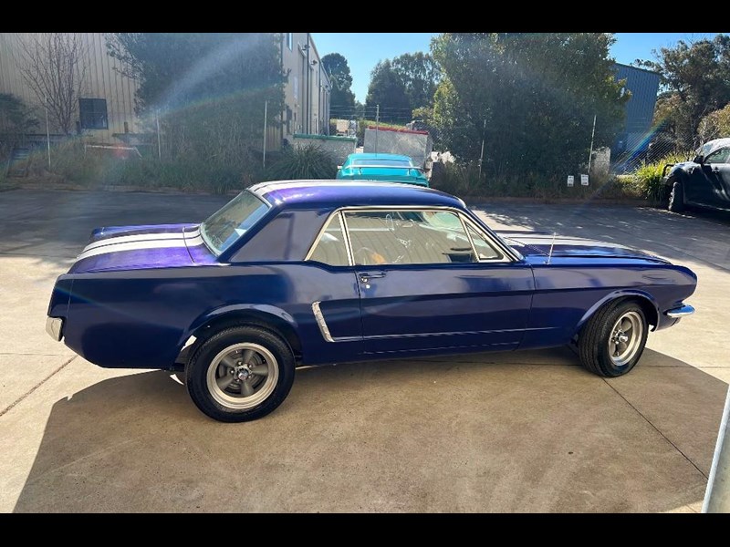 ford mustang 896176 051