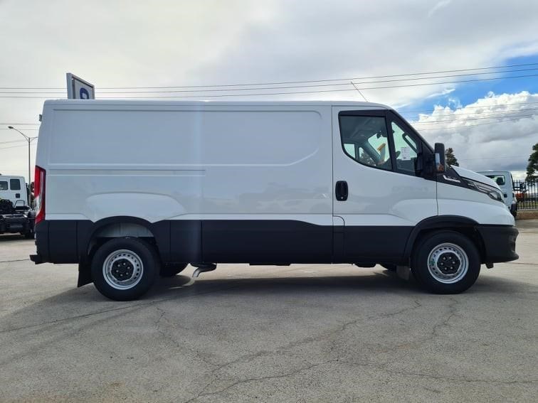 iveco daily 897324 017