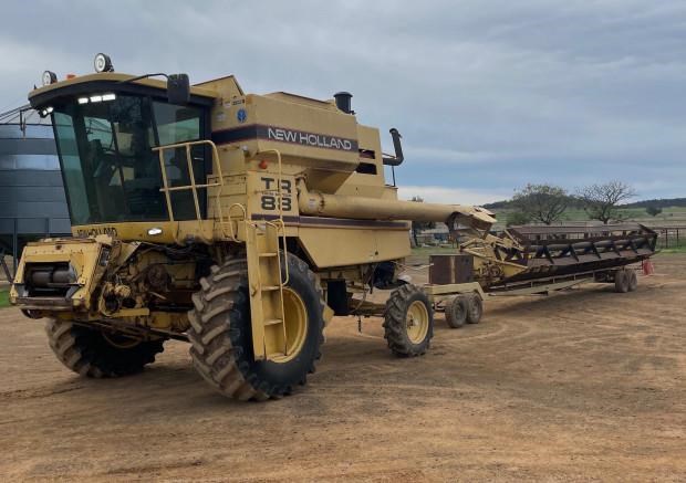 NEW HOLLAND TR88 for sale