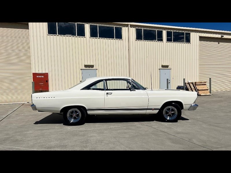 ford fairlane gt 903736 023