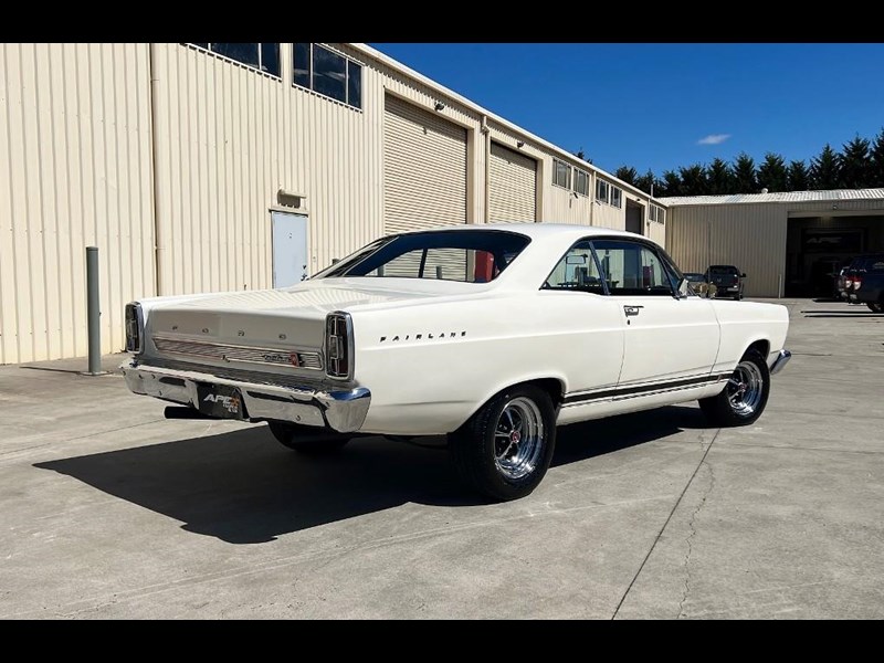 ford fairlane gt 903736 031