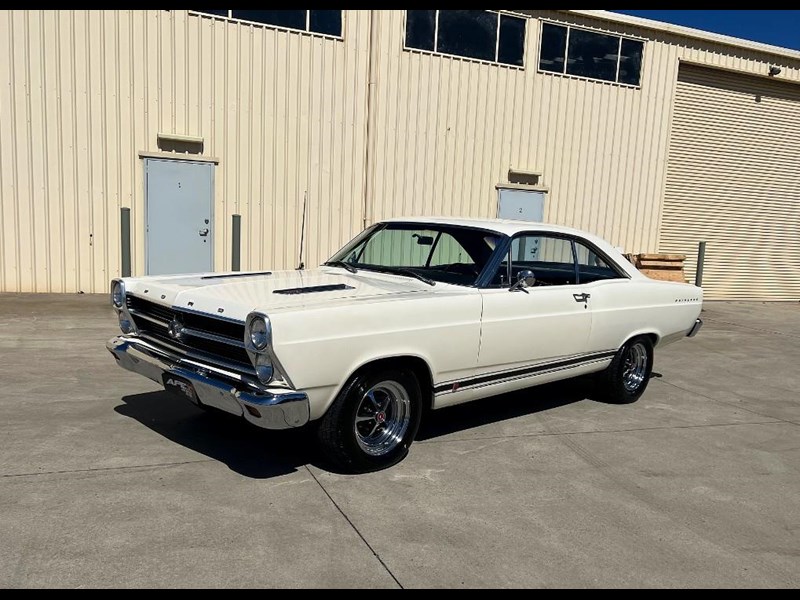 ford fairlane gt 903736 055