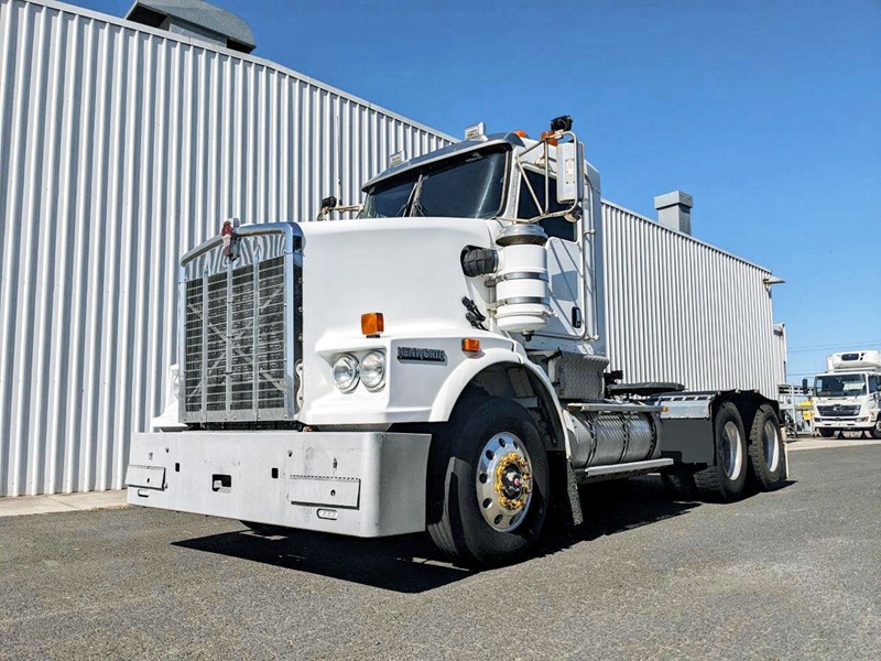 2016 Kenworth T659 6x4 Day Cab 140ton Rated Prime Mover For Sale