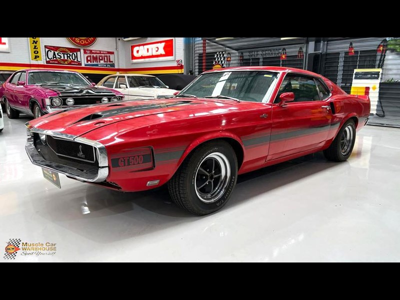 ford mustang 926609 011