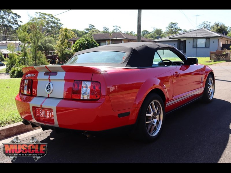 ford mustang 931563 007