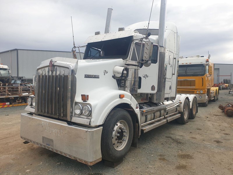 2010 KENWORTH T408 dismantling