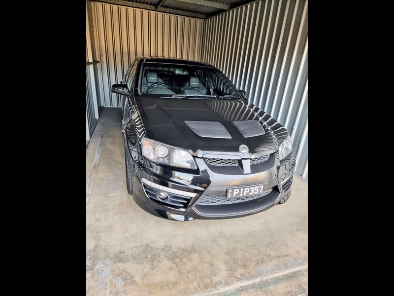 holden hsv 946156 045