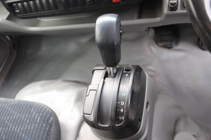 hino 300 series - 616 auto 946826 017