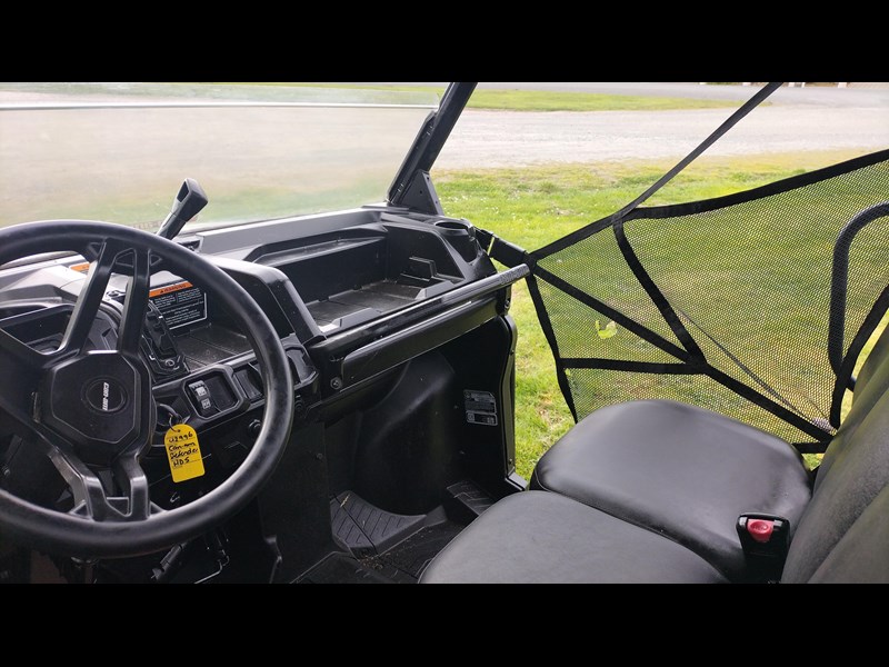 can-am defender 951298 011