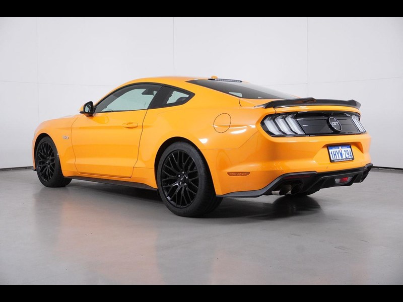ford mustang gt 952544 009