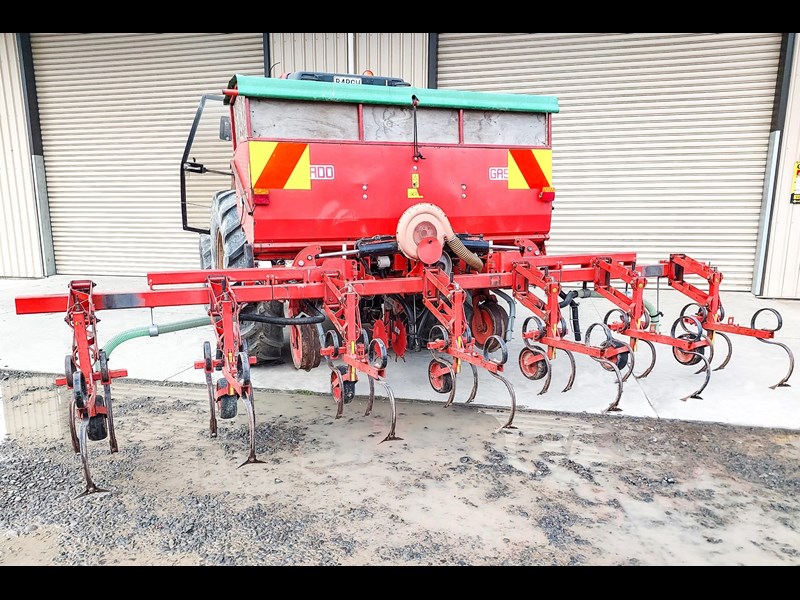 gaspardo 6 row interrow cultivator fertiliser applicator 953070 001