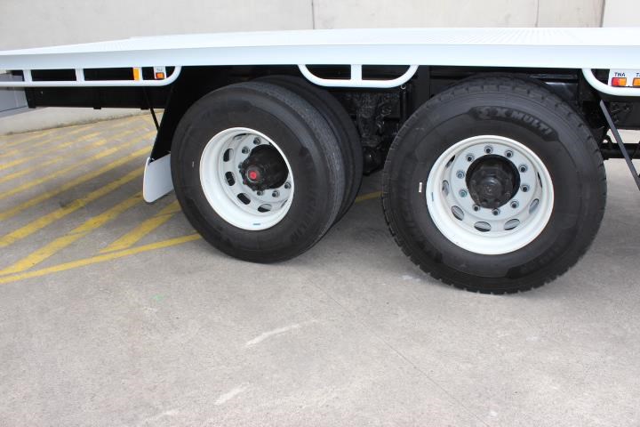 isuzu flv1400 953084 013