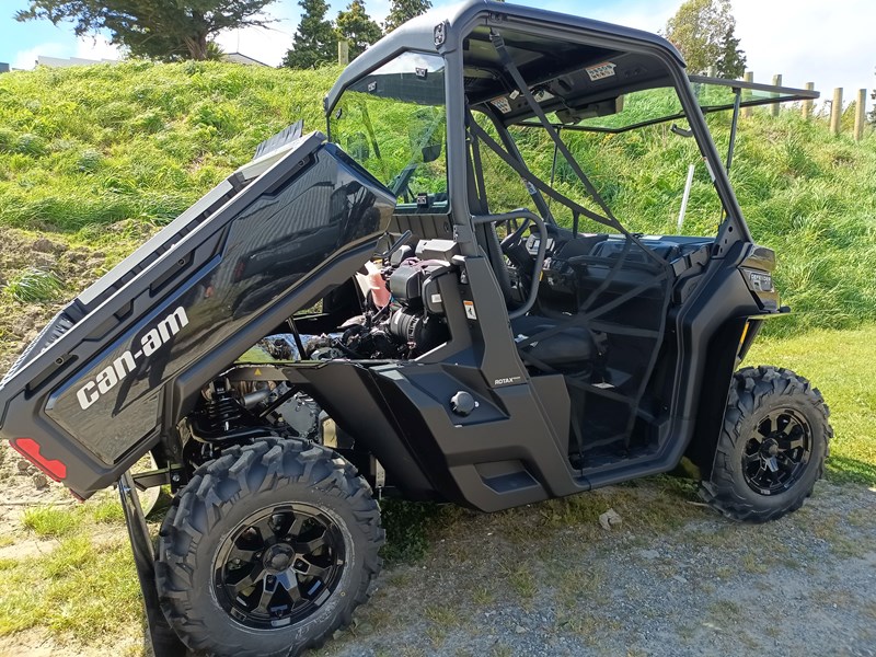 can-am defender 956282 013