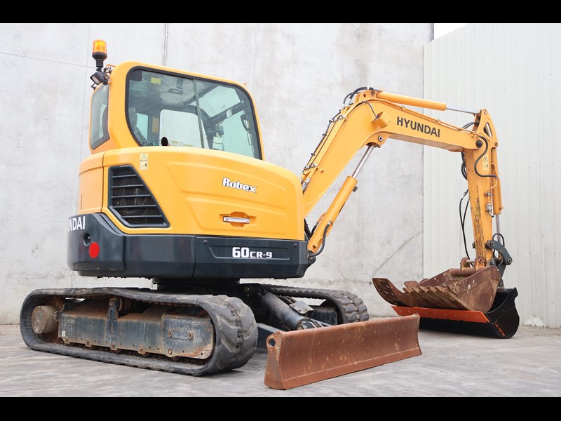hyundai robex 60cr-9 956982 039
