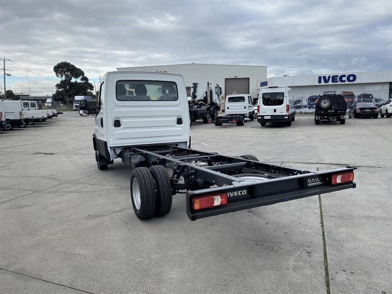 iveco daily 859073 005