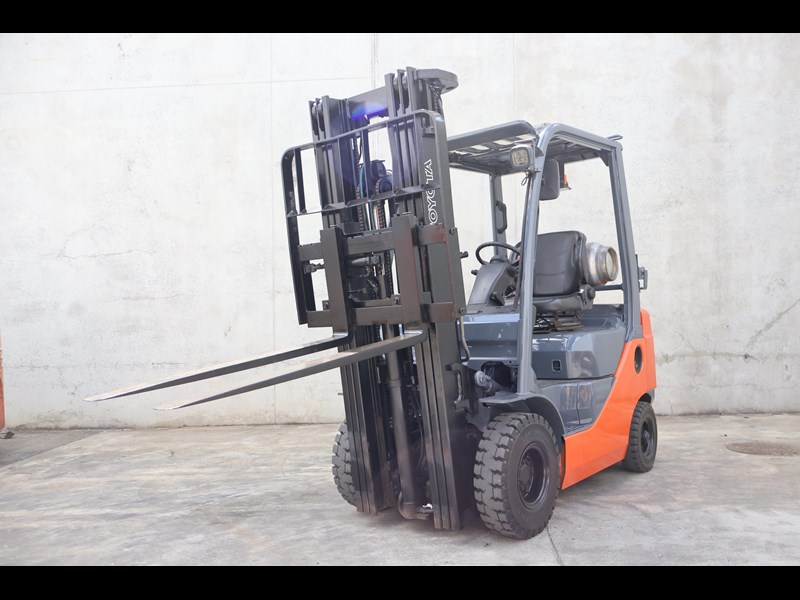toyota 32-8fg18 957275 029