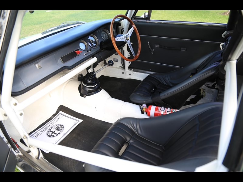 alfa romeo giulia sprint gta 1600 958272 011