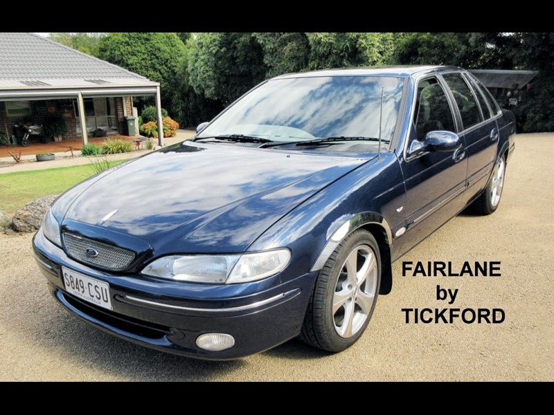 ford fairlane 938144 001