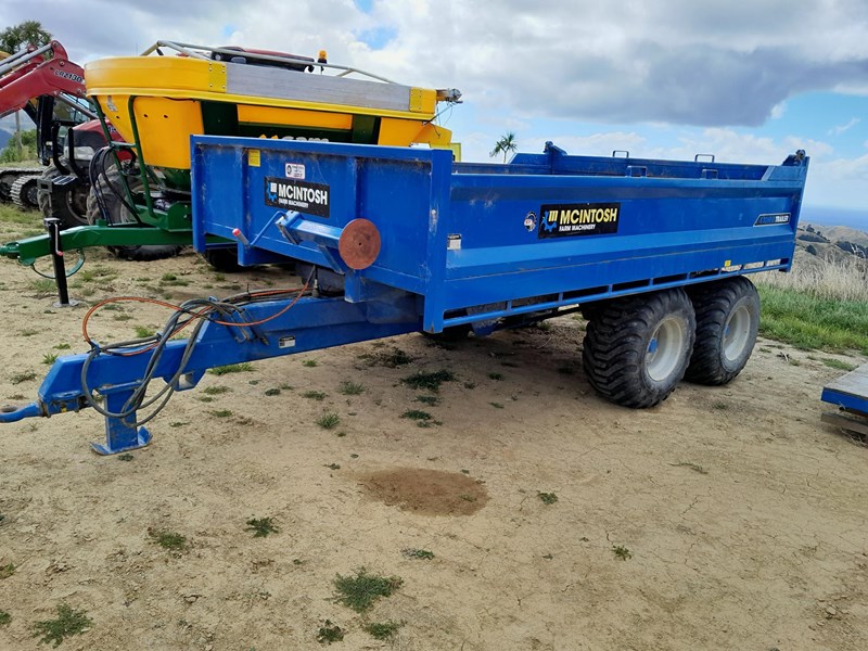 mcintosh 8 tonne hydraulic tip trailer 972969 001