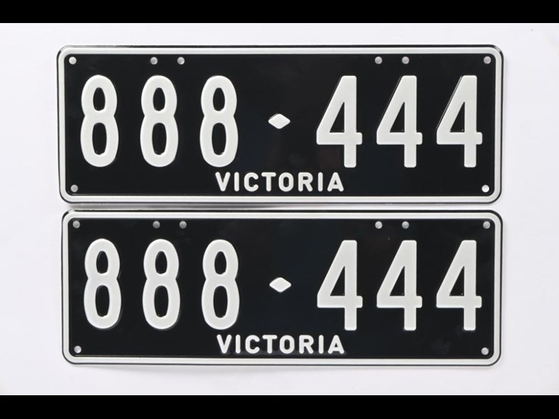 number plates numerical 977857 003
