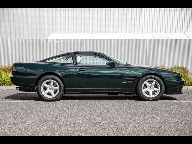 aston martin virage 978314 003