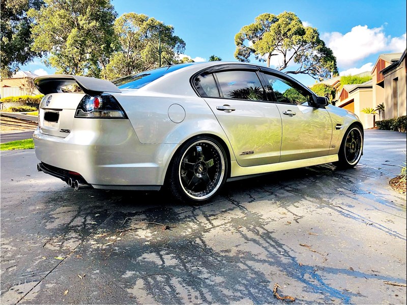 holden commodore ss 981232 007