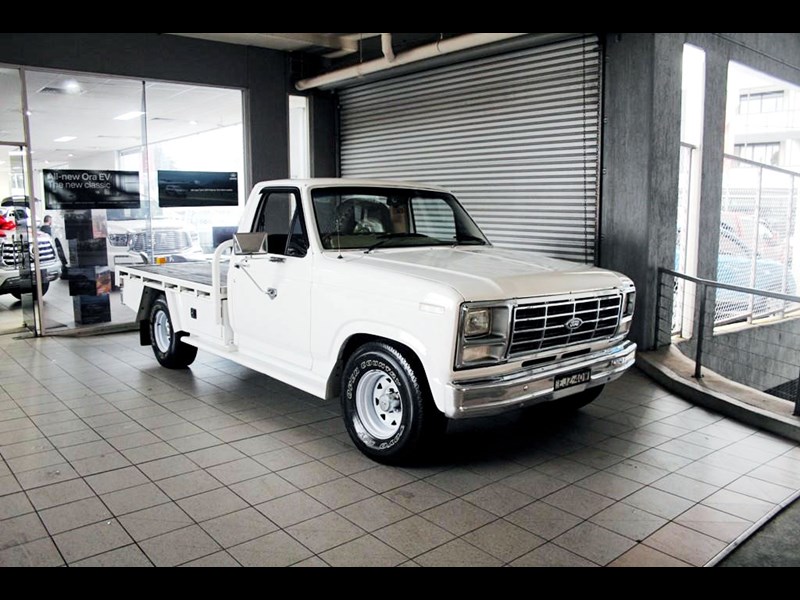 ford f100 982826 001