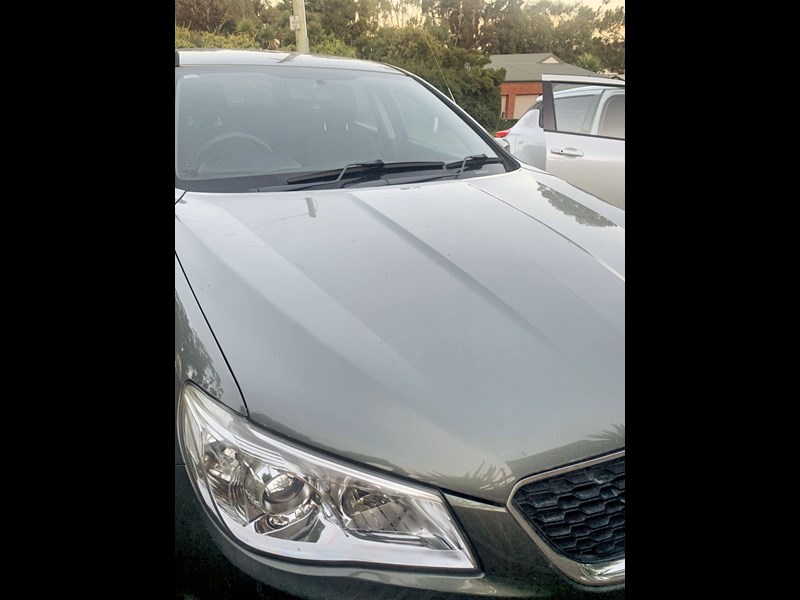 holden vf commodre 987706 007