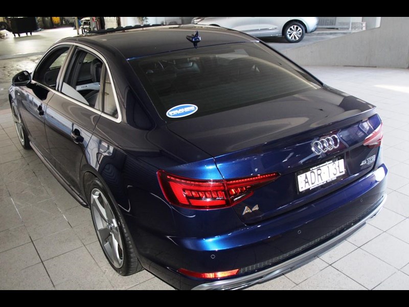 audi a4 987466 035