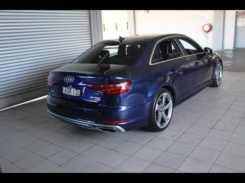 audi a4 987466 013